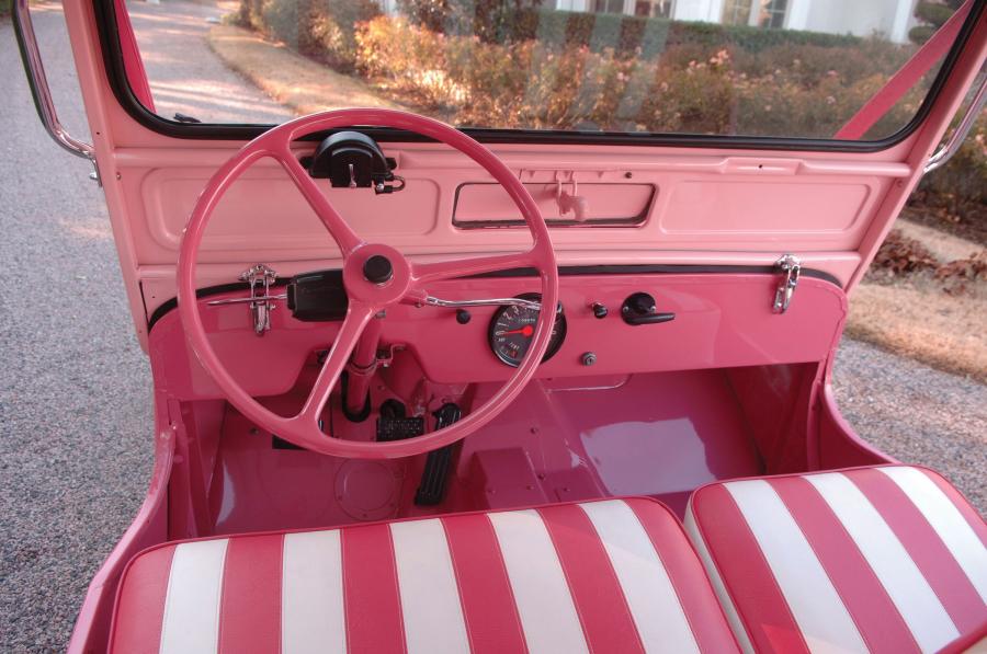 Торпедо Willys Jeep Gala Surrey (DJ-3A) 1960 года  (фото 5 из 18)